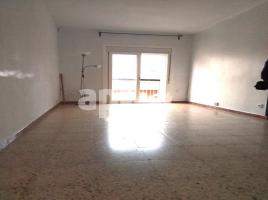 Flat, 75.00 m², near bus and train, Calle de Valeta