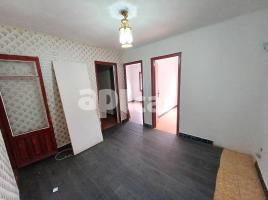 Piso, 55.00 m², cerca de bus y tren