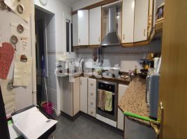 Flat, 57.00 m², near bus and train