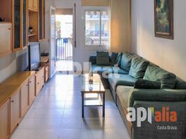 Flat, 93.00 m², near bus and train, Av.President Macià