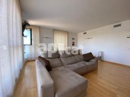 Pis, 122.00 m², prop de bus i tren, seminou