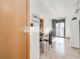 Apartament, 67.00 m², near bus and train