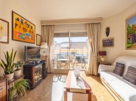 Piso, 83.00 m², cerca de bus y tren