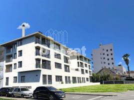Piso, 62 m², seminuevo, Zona