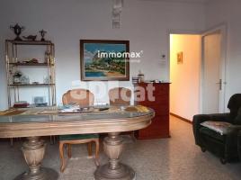 Flat, 111 m², Zona