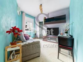 Pis, 74.00 m², prop de bus i tren, Calle Gran de Sant Andreu