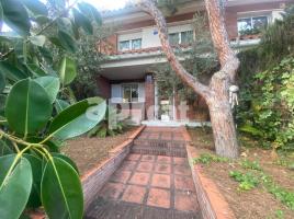  (xalet / torre), 315.00 m², Calle de Cubelles