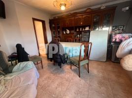 Piso, 106.00 m², cerca de bus y tren