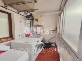 Pis, 115.00 m², prop de bus i tren