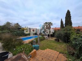 Houses (villa / tower), 256.00 m²