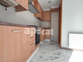 Duplex, 155.00 m², near bus and train, almost new, Calle del Pla de Ginebret