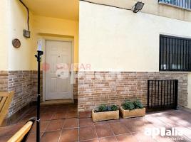 Casa (unifamiliar aislada), 160.00 m², cerca de bus y tren, seminuevo