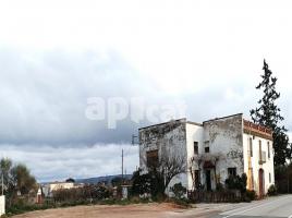 Casa (masia), 466.00 m², cerca de bus y tren