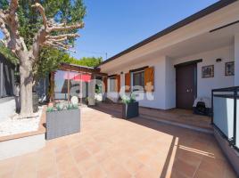 Casa (chalet / torre), 300.00 m², Calle Margarida