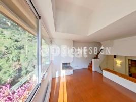 Piso, 126.00 m², cerca de bus y tren