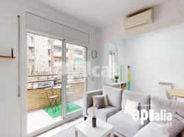 Piso, 107.00 m², cerca de bus y tren