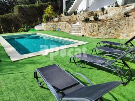 Houses (villa / tower), 280.00 m²