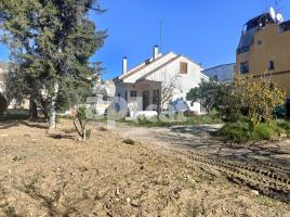 Houses (villa / tower), 198.00 m²