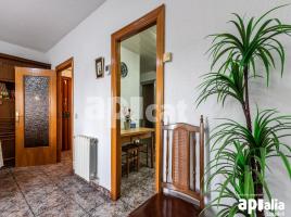 Flat, 98.00 m², near bus and train