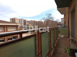 Piso, 105.00 m², cerca de bus y tren