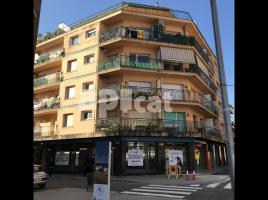 Flat in monthly rentals, 100.00 m², near bus and train, Calle Moragas i Barret