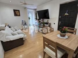 Apartament, 56.00 m², prop de bus i tren, Calle Alt de Sant Pere