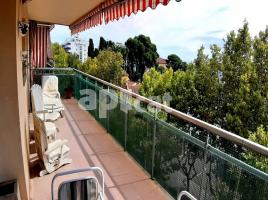 Flat, 97.00 m², near bus and train