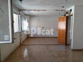 Piso, 113.00 m², cerca de bus y tren