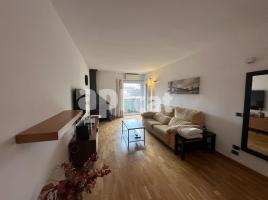 Piso, 115.00 m², cerca de bus y tren