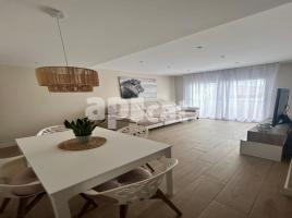 Piso, 97.00 m², cerca de bus y tren, Calle de la Bonaigua, 22