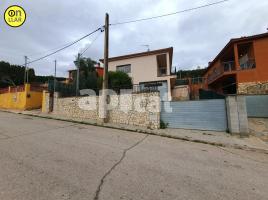 Houses (detached house), 216.00 m², near bus and train, almost new