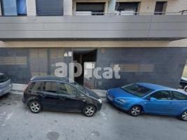 Flat, 142.00 m², near bus and train, almost new, Llevant