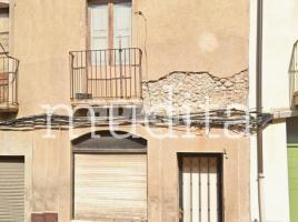 Condo, 1564.00 m², near bus and train