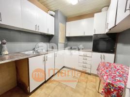 Flat, 60.00 m², close to bus and metro