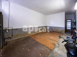 Casa (unifamiliar aislada), 231.00 m², cerca de bus y tren