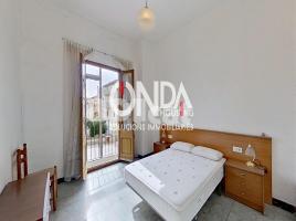 Casa (unifamiliar aislada), 576.00 m², cerca de bus y tren