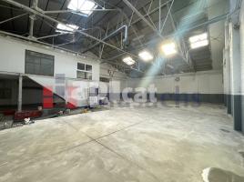 Nave industrial, 738 m²