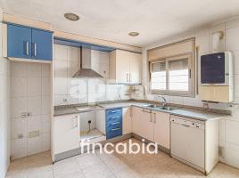  (unifamiliar adossada), 199.00 m², fast neu