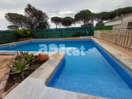 Houses (villa / tower), 189.00 m², almost new, Calle Lluna