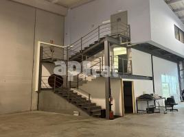 в аренду в промышленный, 230.00 m², почти новый, Calle de Mosquerola, 53