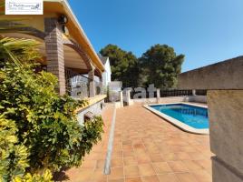 Houses (country house), 217.00 m², near bus and train