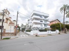 Квартиры, 75.00 m², pядом автобусный и железнодорожный