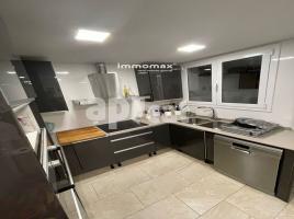 Pis, 179 m², Zona