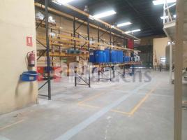 , 868 m²