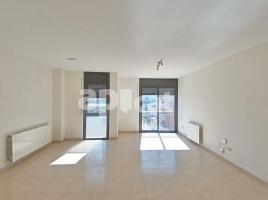 Dúplex, 107.00 m², prop de bus i tren, seminou, Centre