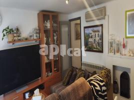 Piso, 210.00 m², cerca de bus y tren