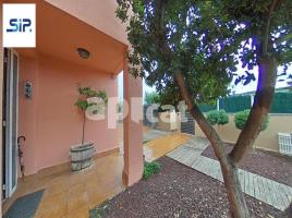  (unifamiliar aïllada), 276.00 m², in der Nähe von Bus und Bahn, fast neu, Santa Fe del Penedès