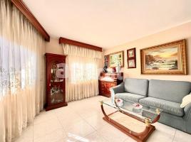 Piso, 107.00 m², cerca de bus y tren