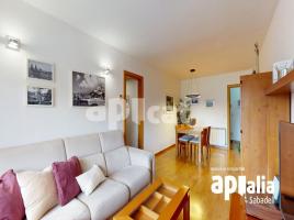 Piso, 91.00 m², cerca de bus y tren