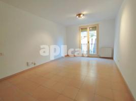 Piso, 92.00 m², cerca de bus y tren
